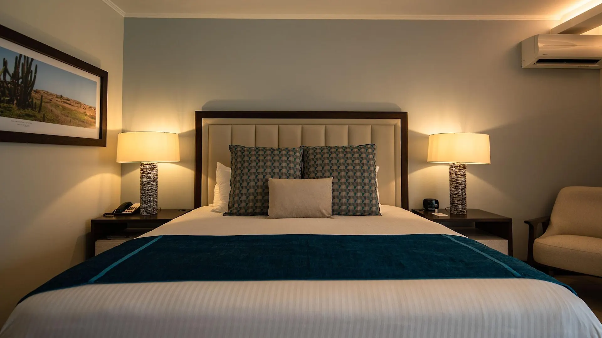 פאלם ביץ' Manchebo Beach Resort And Spa 4*, פאלם ביץ'