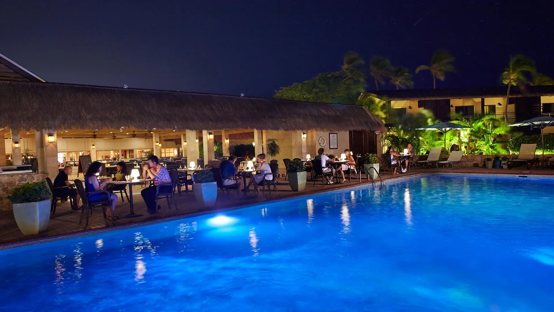 פאלם ביץ' Manchebo Beach Resort And Spa